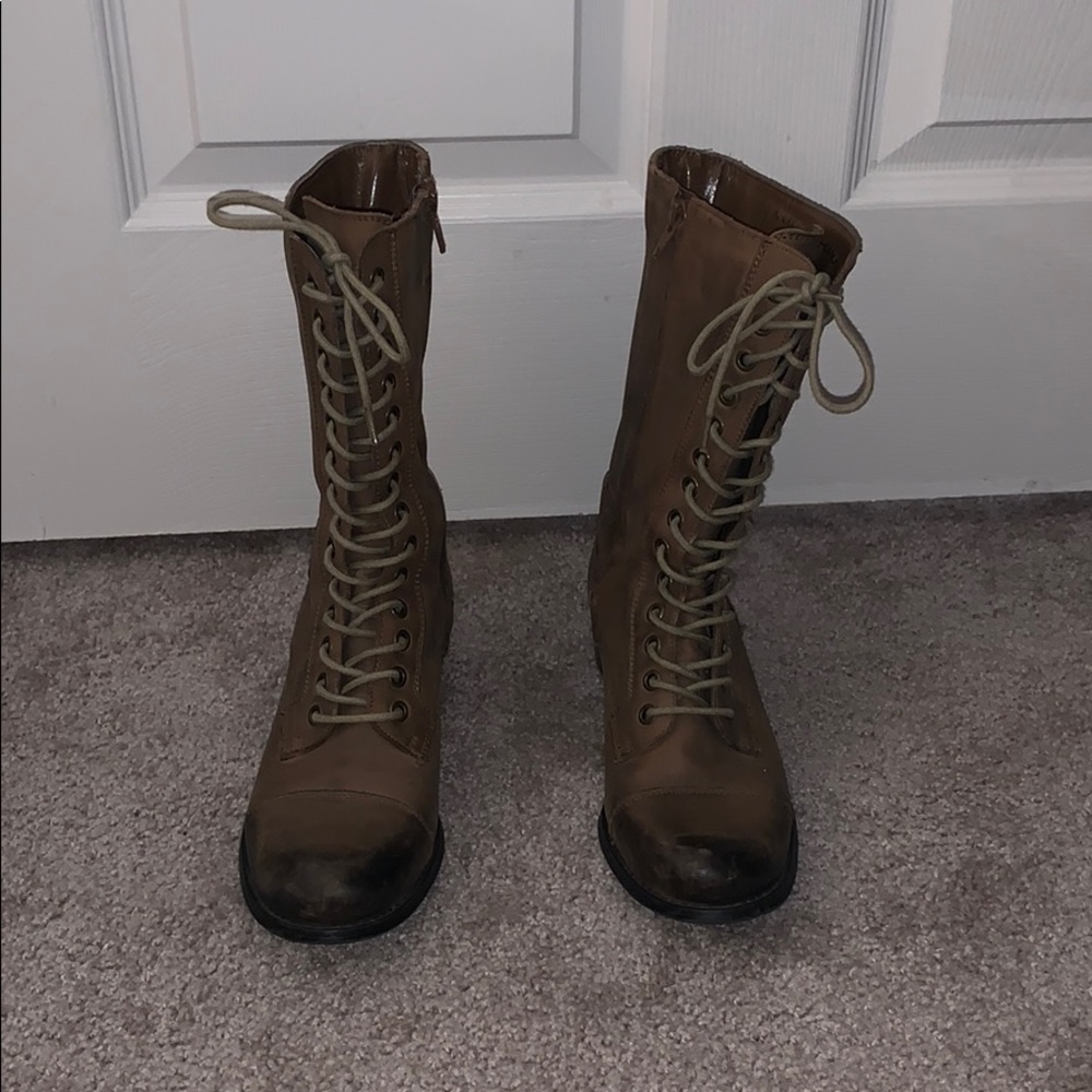 Brown leather vintage combat boot